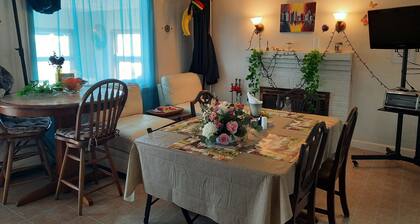 Big Room With Private Bathroom In House Right Across Ocean And Beach!