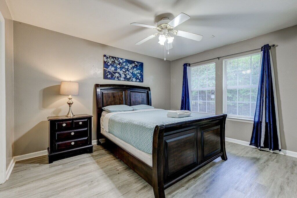 ❤️💛 Cozy and Spacious Cottage ⭐️ Comfortable ⭐️ Spacious ⭐️ Next to FSU ❤️💛