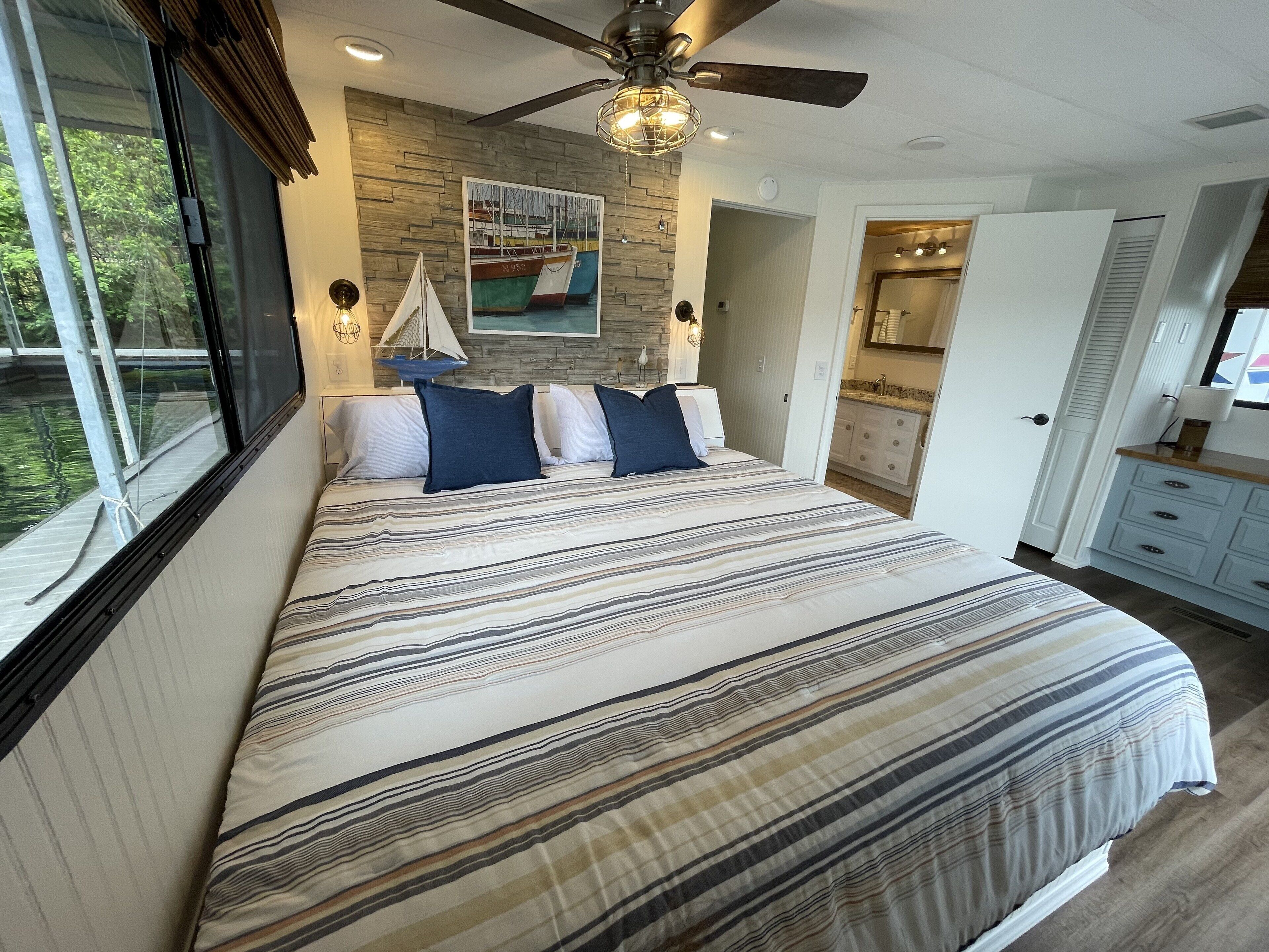 4 Best Houseboats In Knoxville, Tennessee Updated 2024 Trip101