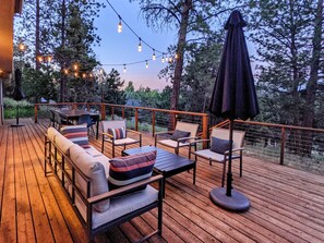 تناول الطعام بالخارج