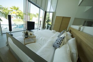 7 chambres, bureau, Wi-Fi gratuit, draps fournis