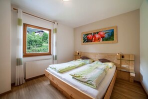 2 quartos, Wi-Fi de cortesia, roupa de cama