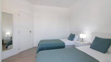 2 habitaciones, tabla de planchar con plancha y wifi gratis