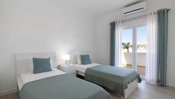 2 Schlafzimmer, BĂŒgeleisen/BĂŒgelbrett, kostenloses WLAN, BettwĂ€sche