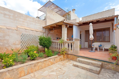 Vacation Home "Sa Raval" with Mountain View, Wi-Fi & Terrace