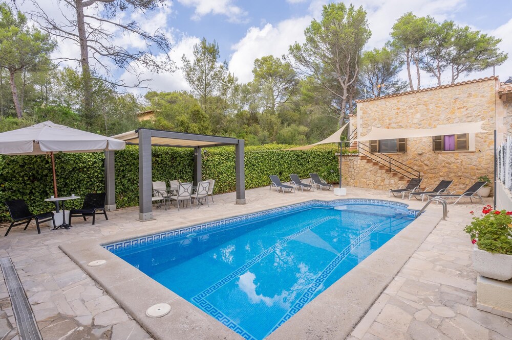 Vacation Home "Casa Carmen" with Mountain View, Pool, A/C, WLAN, Terrace & Garden