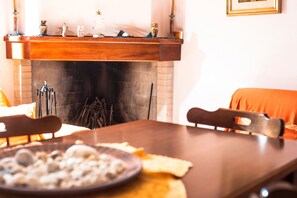 Dining - Holiday Home "Elena" with Sea View, Air Conditioning & Terrace (Masainas)