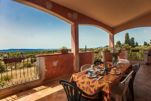 Holiday Home "Elena" with Sea View, Air Conditioning & Terrace
