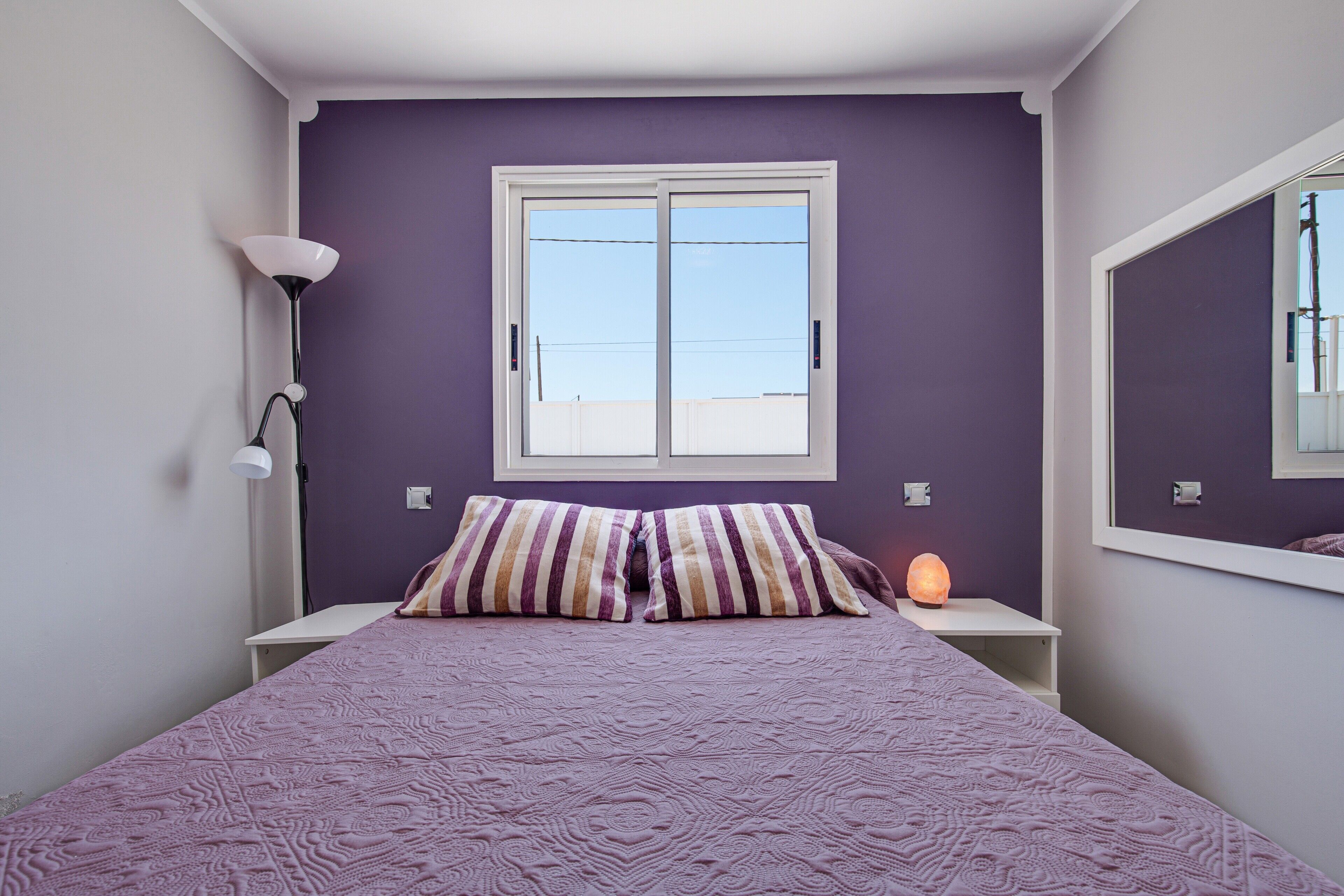 4 slaapkamers, een strijkplank/strijkijzer, gratis wifi, beddengoed