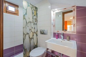 Douche, sèche-cheveux