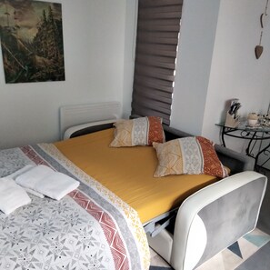 1 室のベッドルーム、アイロン / アイロン台、旅行用ベビーベッド、WiFi