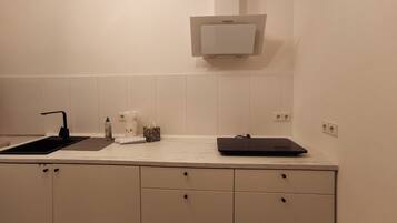 Apartment | Private kitchen | Fridge, microwave, oven, stovetop