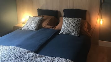 Fer et planche Ă repasser, lit parapluie, Wi-Fi gratuit, draps fournis