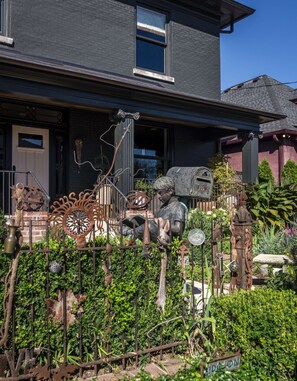57 - Artful Fence and Facade