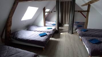 5 Schlafzimmer, Reisekinderbett, kostenloses WLAN, Bettwäsche