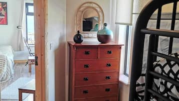 2 habitaciones, tabla de planchar con plancha y wifi gratis