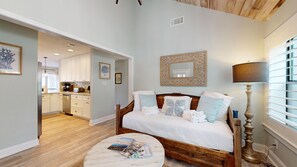 Room - Augusta Village 523 - 6-Seat Golf Cart, Single Family Home, Free Wi-Fi, Grill (Miramar Beach)