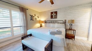 3 bedrooms, iron/ironing board, free WiFi, bed sheets