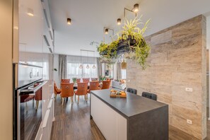 Deluxe Villa | Private kitchen | Full-sized fridge, microwave, oven, stovetop - Villa Le' Tini Luxury - Luxury Residence (Podstrana)