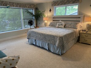 4 Schlafzimmer, Reisekinderbett, kostenloses WLAN, Bettwäsche