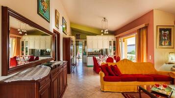 TV, fireplace, offices