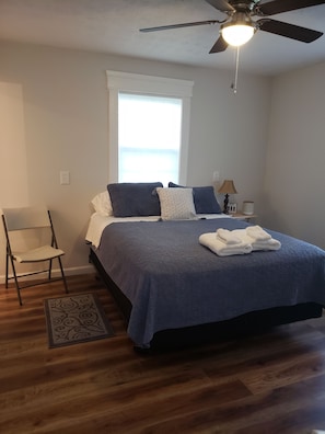 3 عدّة غرف نوم ومكواة/لوح كي وسرير سفر وواي فاي مجانًا