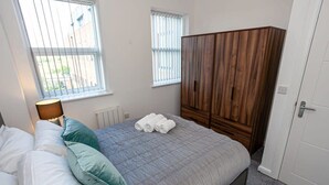 2 Schlafzimmer, Bügeleisen/Bügelbrett, WLAN, Bettwäsche