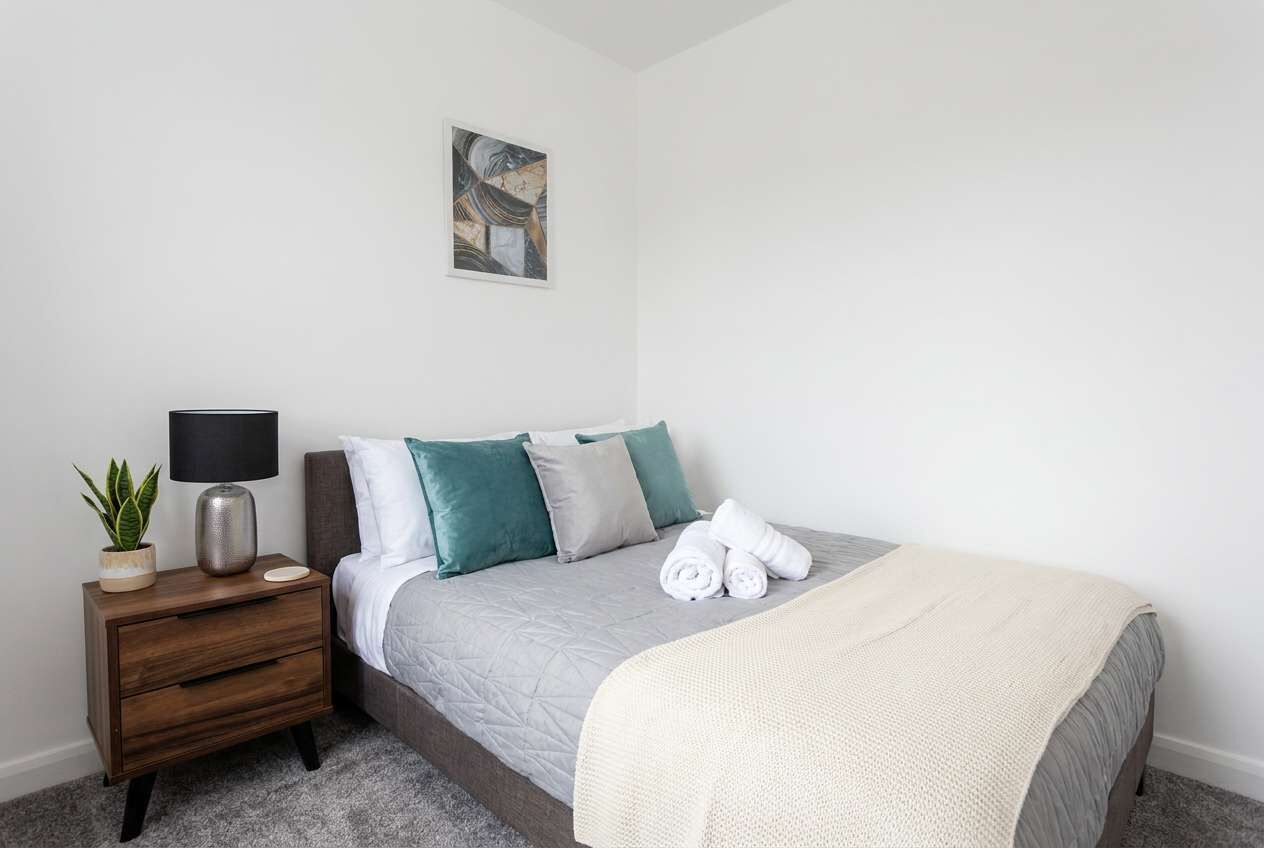 2 chambres, fer et planche à repasser, Wi-Fi, draps fournis