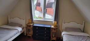 3 bedrooms, iron/ironing board, travel cot, free WiFi