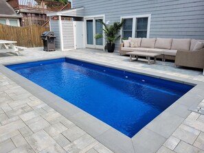 Ulkouima-allas, lämmitetty uima-allas