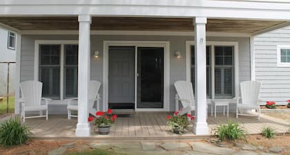 Located on prime street in Dewey Beach walking to everything with brand new POOL