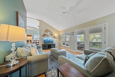 Located on prime street in Dewey Beach walking to everything with brand new POOL