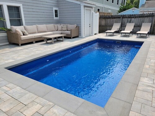 Located on prime street in Dewey Beach walking to everything with brand new POOL