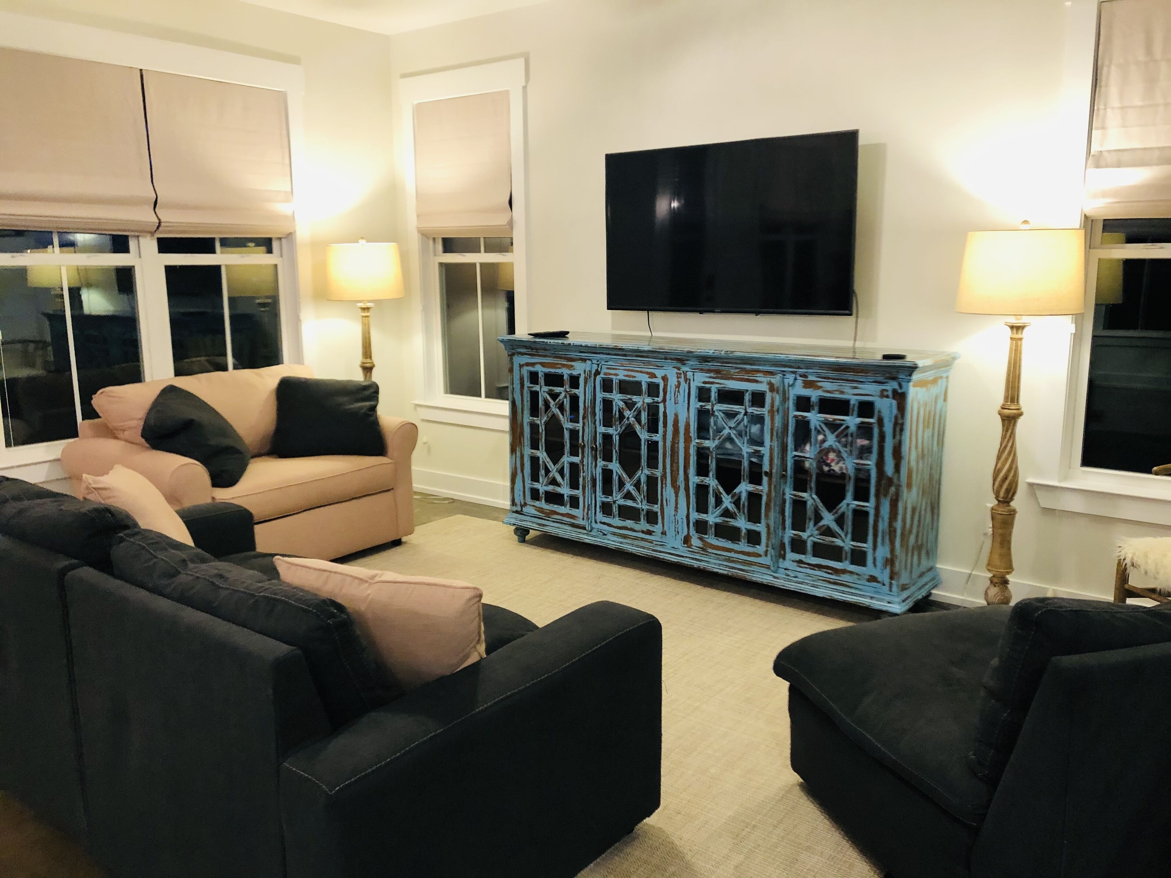 Charming Cargo District Bungalow- 3 bed 2.5 bath