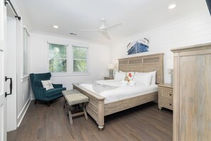6 bedrooms, iron/ironing board, internet, bed sheets