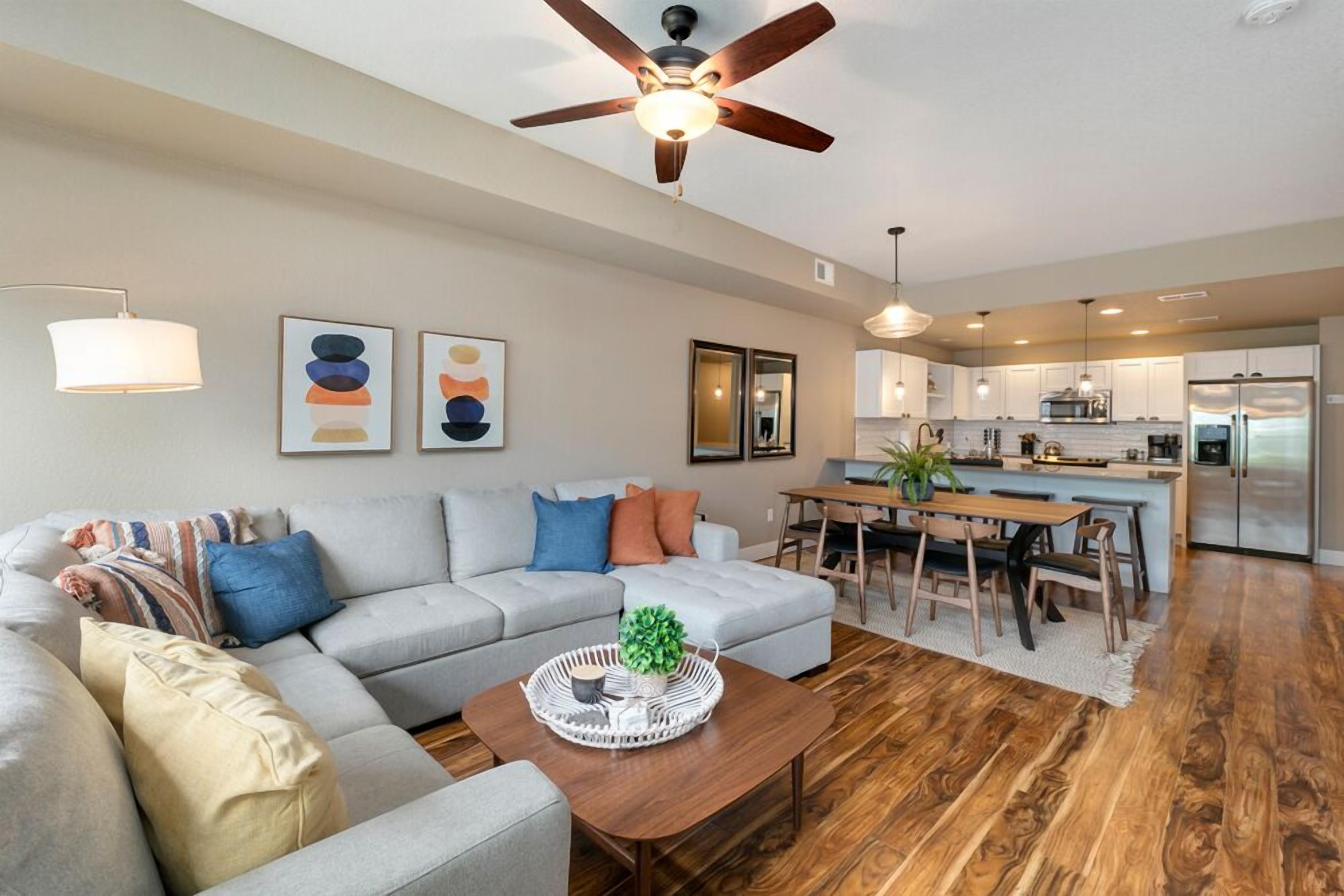 Amazing Urban Townhome near Breweries & River!