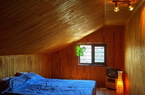 2 bedrooms, WiFi - Отдельный дом "VillaGarda". Затока. (Затока)