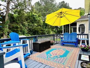Terrace/patio - The Little Beach House-2 Bikes & Assateague Pass - Let your vacation begin! (Ocean City)