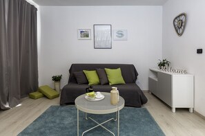 Smart TV - Sunsplash  - Studio with balcony (Pula)