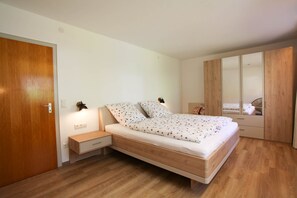 2 habitaciones, escritorio, cuna de viaje y wifi gratis 