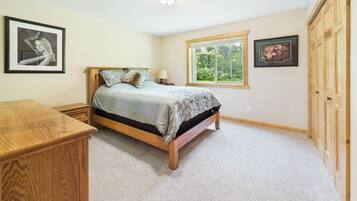 3 bedrooms, WiFi, bed sheets