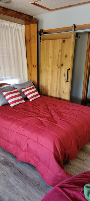 1 bedroom, in-room safe, free WiFi, bed sheets