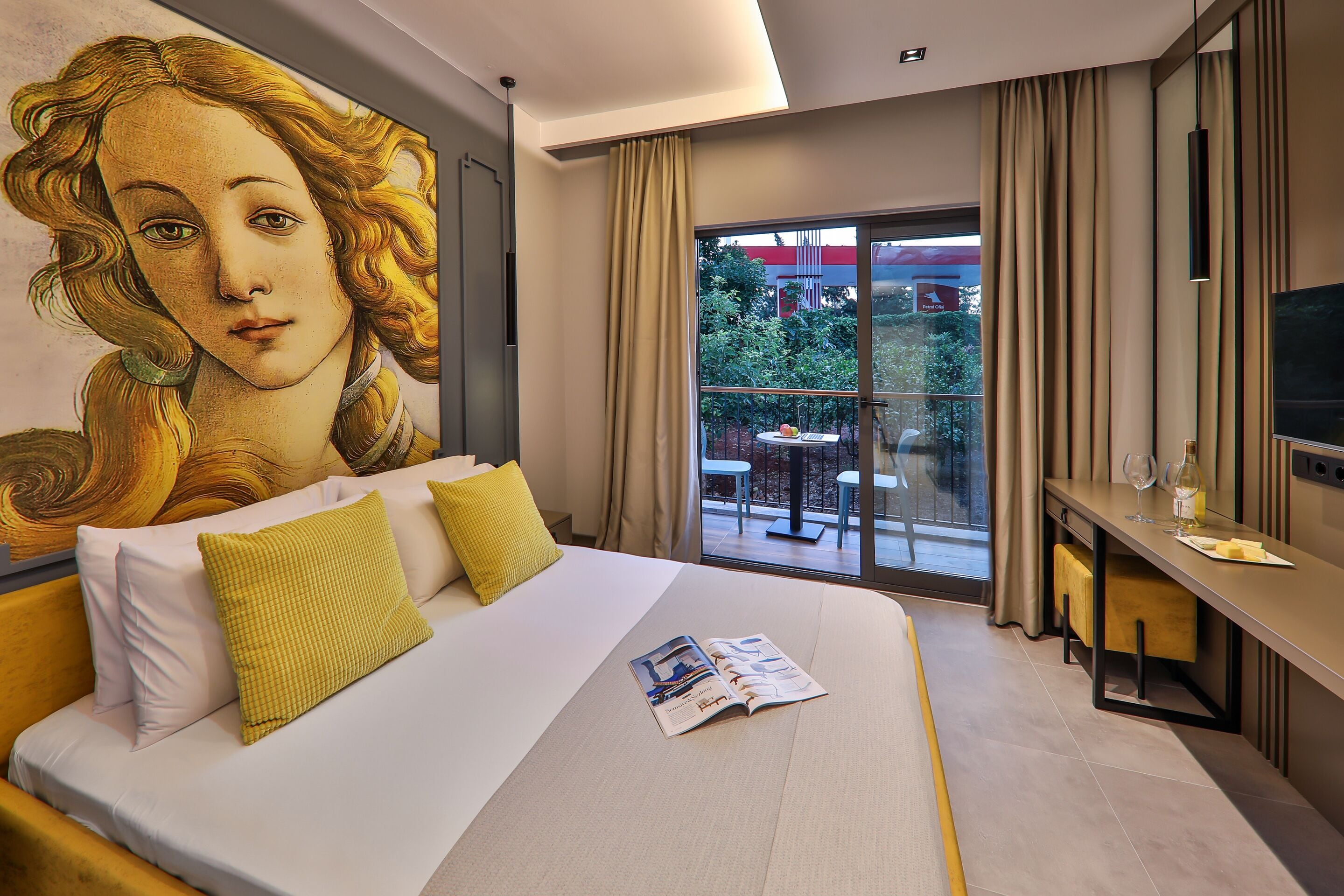 standard double room, garden view, ground floor | in-room safe, blackout curtains, soundproofing, iron/ironing board