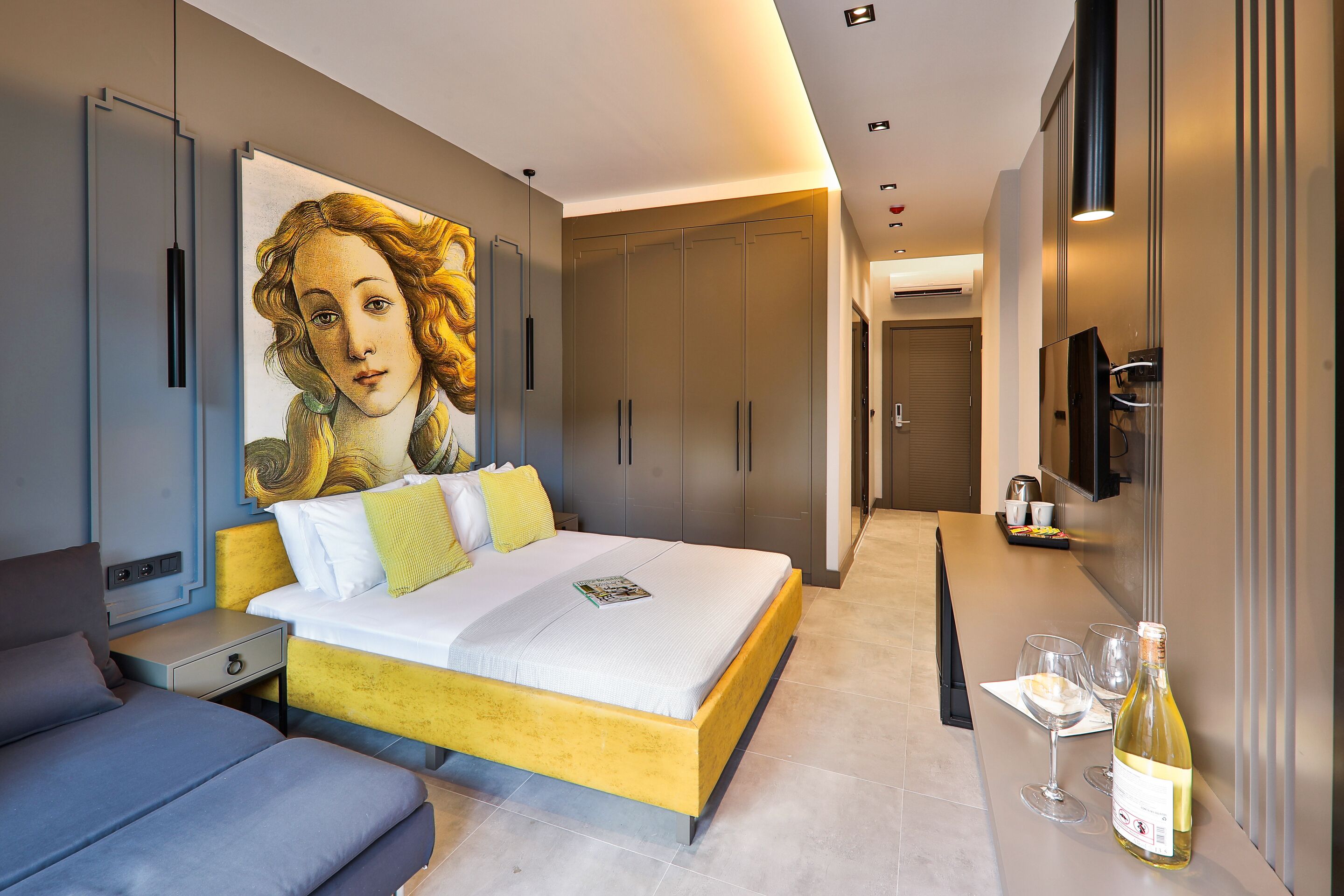 superior double room, garden view, ground floor | in-room safe, blackout curtains, soundproofing, iron/ironing board