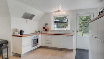 Réfrigérateur, micro-ondes, lave-vaisselle, congélateur