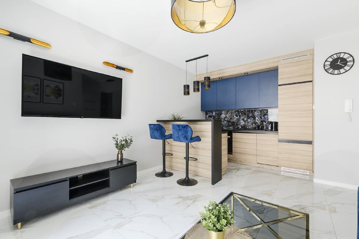 City Apartment | Private kitchenette | Fridge, oven, stovetop, dishwasher