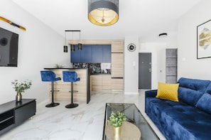 City-Apartment | Wohnbereich | Smart-TV