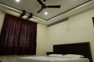 Ropa de cama de alta calidad, camas plegables/adicionales y wifi gratis