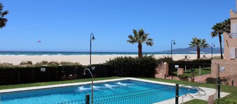 Beautiful duplex apartment right on the beach