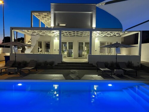 Elite Luxury Residence Appartamento Lato Garden con Piscina a due Passi dal Mare